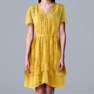 Simply Vera by Vera Wong  yellow flowers dress size L